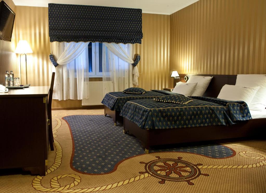 Shuma Hotel Dabrowa Gornicza Phòng bức ảnh
