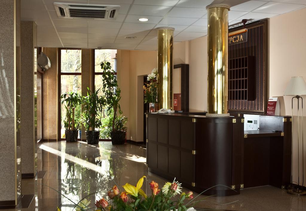 Shuma Hotel Dabrowa Gornicza Ngoại thất bức ảnh